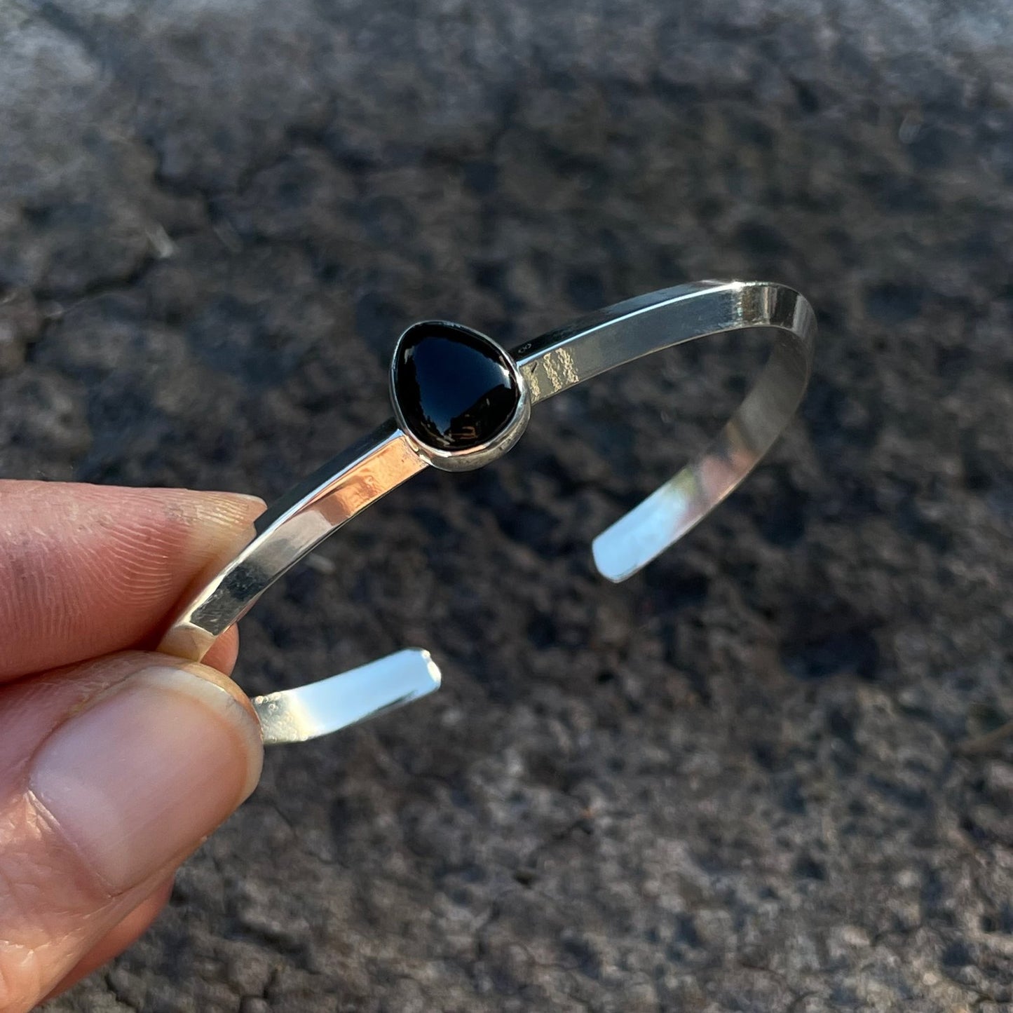 BLACK ONYX SIZE 5.5”