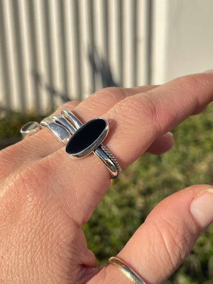 BLACK ONYX RING SIZE 6