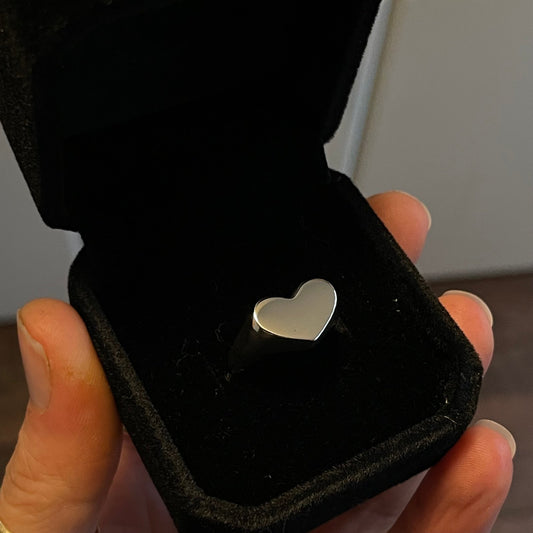 HEART SIGNET